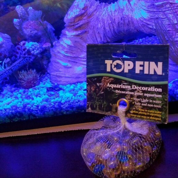 Top fin Other - ✨✨10/$10✨✨Top Fin Smooth Glass Gem Decor Fish New